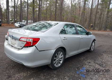 2014 Toyota Camry Hybrid Xle z USA, uszkodzony, nr VIN 4T1BD1FK4EU123601